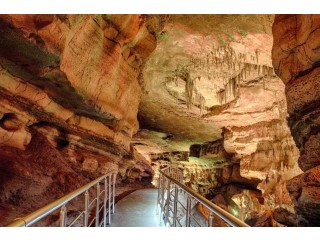 Тур Батуми - Пещера прометея