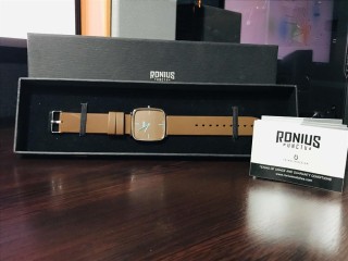 Იყიდება "Ronius"-ის საათი/ Продаются часы "Рониус"