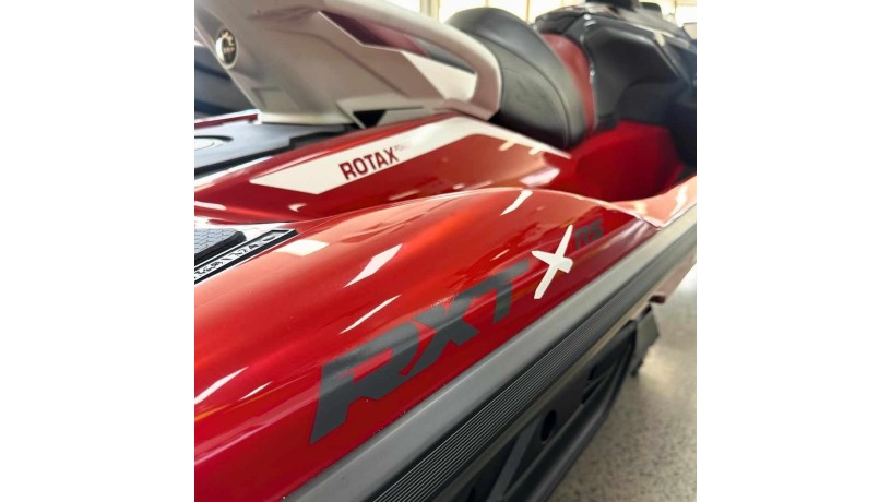 2024-sea-doo-rxt-x-rs-325-jetski-big-2