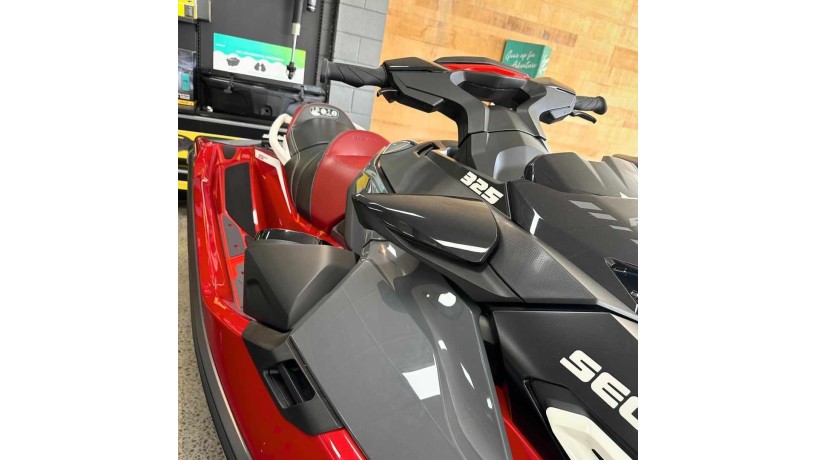 2024-sea-doo-rxt-x-rs-325-jetski-big-1