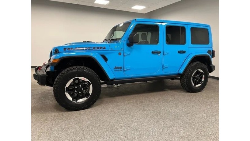 prokat-jeep-wrangler-big-4