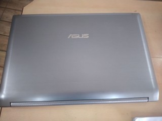 Продаю Ноутбук Asus N53J
